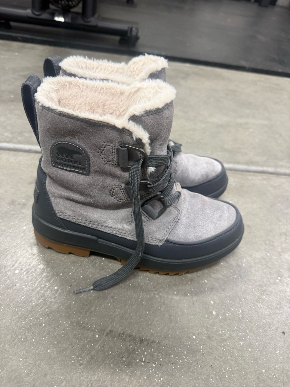 Sorel Gray Suede Faux-Fur Lined Lace Winter Boots
